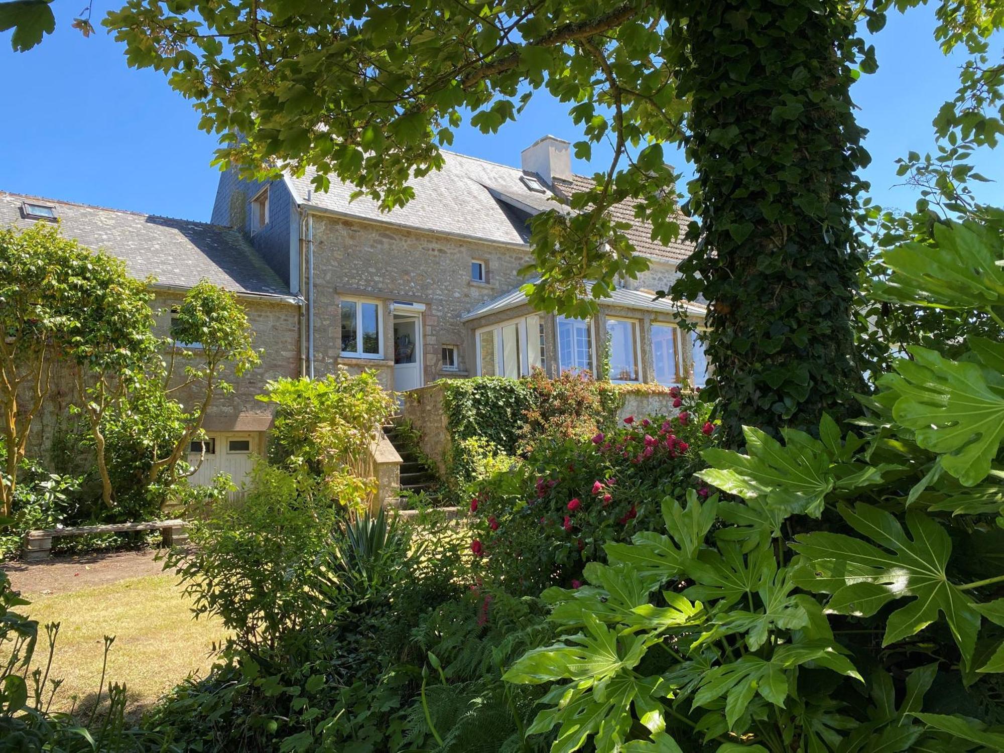 Christina'S Cottage Auderville Bagian luar foto